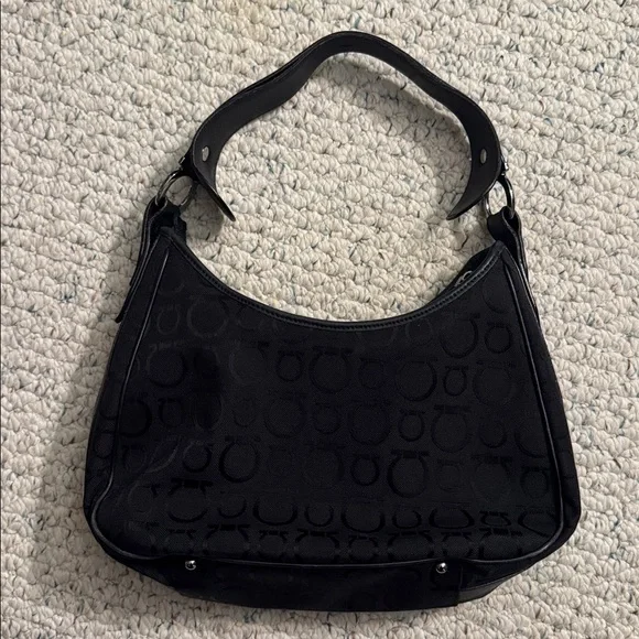 Salvatore Ferragamo Hobo - Picture 3 of 12